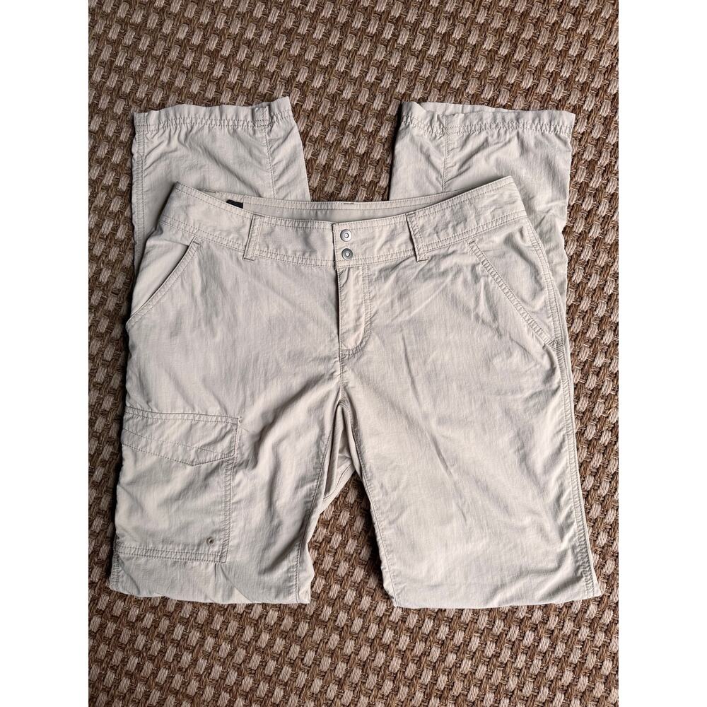 Columbia Women's Straight Leg Cargo Pants in Light Khaki